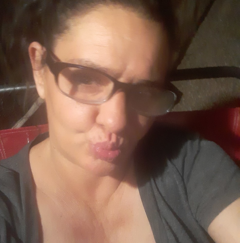 Meet your Posher, Angie